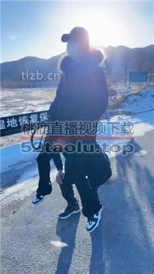 【沐夏夜】户外景区溜双狗 bf37302