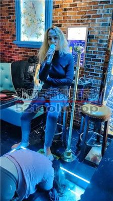 【樱樱】俄罗斯混血女女KTV强制虐【五】 bf38793