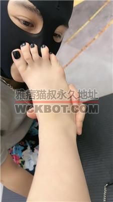 【安安sama】全体重踩踏/脏鞋玉足狂舔/骑马/坐狗头/喂口水 bf40947