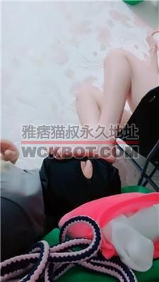 【颖颖】裸足蹂躏踩狗脸 JS240505-8