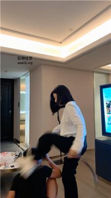 【邢奴演员】白领S暴力踢踹偷懒员工 JS241116-27