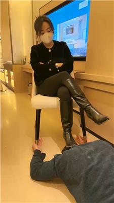 【辣姐】长靴捂了一天的臭白袜除臭 JS241129-24