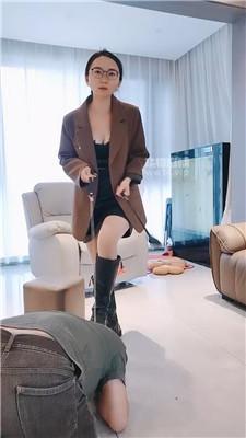 【阿雅】长靴肉丝脚玩虐踢踹 JS250926-8