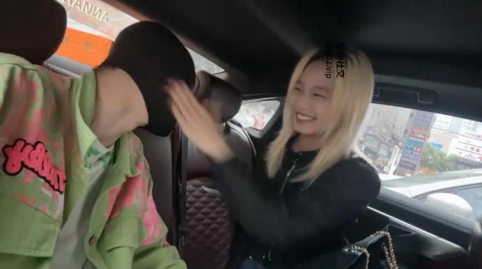 【狗哥】素人小姐姐原味白船袜虐 JS241020-15