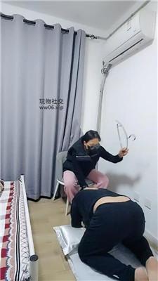 【上海汤圆】白袜脚踩废物奴 JS241128-19